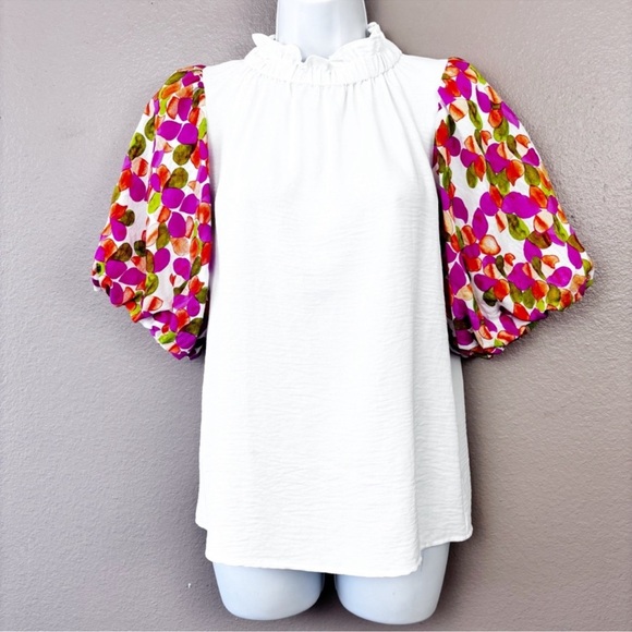 THML Puff Sleeve Ruffle Neck Top - Picture 2 of 9